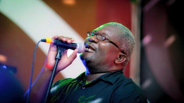 Lucius Banda in love with Mia, Chakwera and MCP; currently entertaining huge crowd ahead of massive rally in Chikwawa