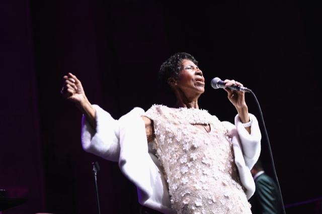 Aretha Franklin dies