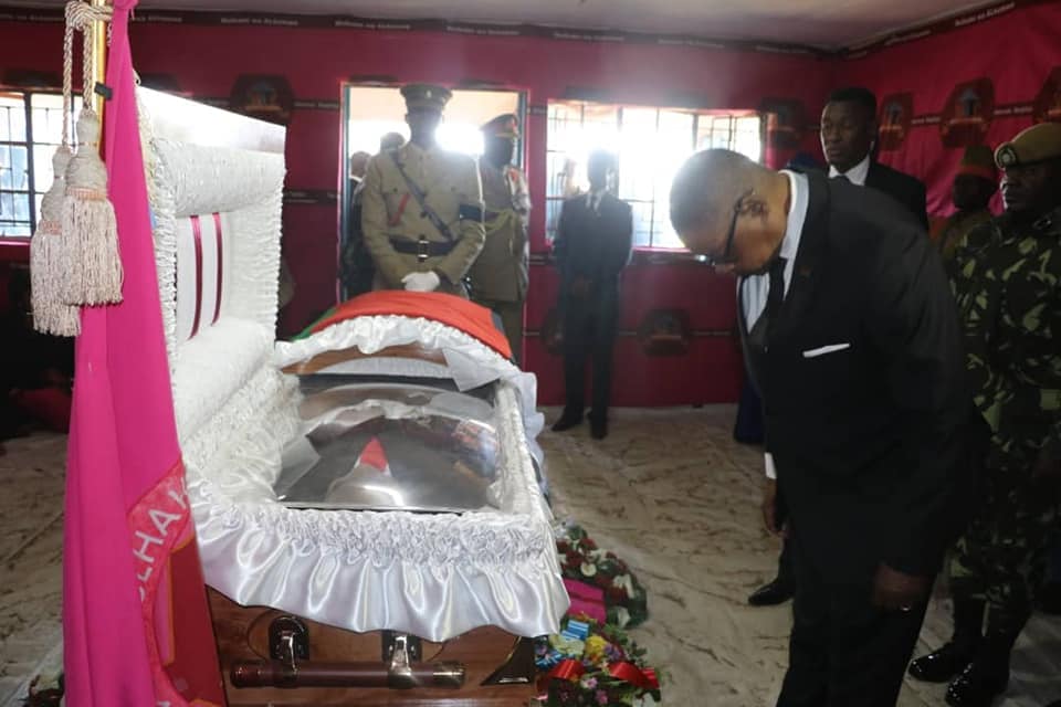 Malawi Lhomwe Chief Ngolongoliwa laid to rest….As Chimulirenji sidelined