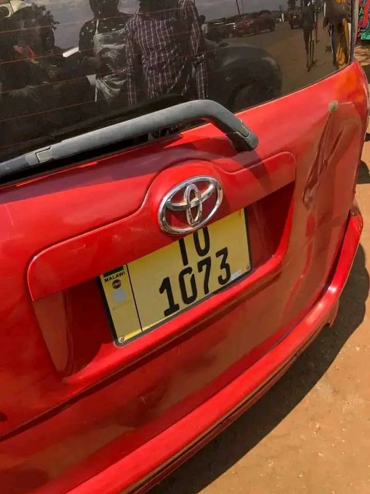 woman dies in Car