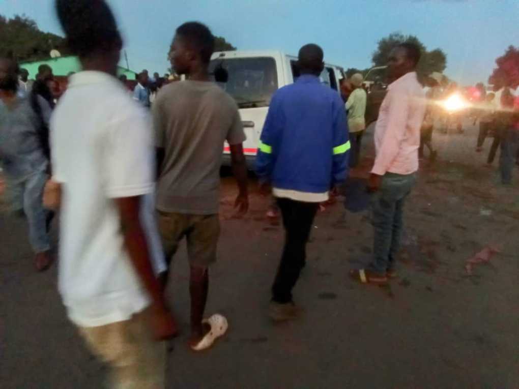 Passengers escape unhurt after minibus catches fire in Mchesi, Lilongwe