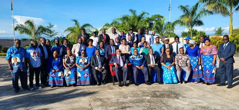 Former President Peter Mutharika hosts DPP MPs at page house, emphasizes unity and discipline