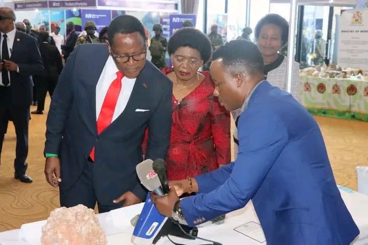 lazarus chakwera