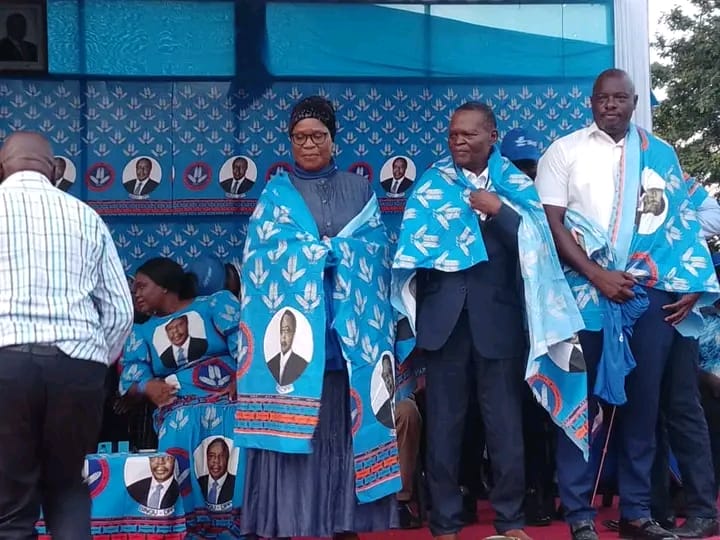 UDF suffers blow as Eastern region senior leaders defect to DPP