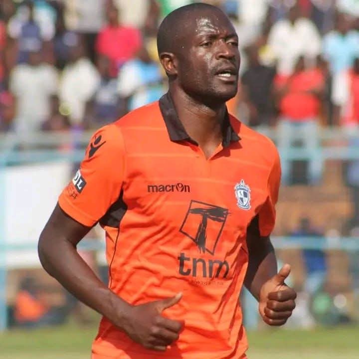 Former Malawi’s Flames Striker Esau ‘Black Mamba’ Kanyenda dies in UK